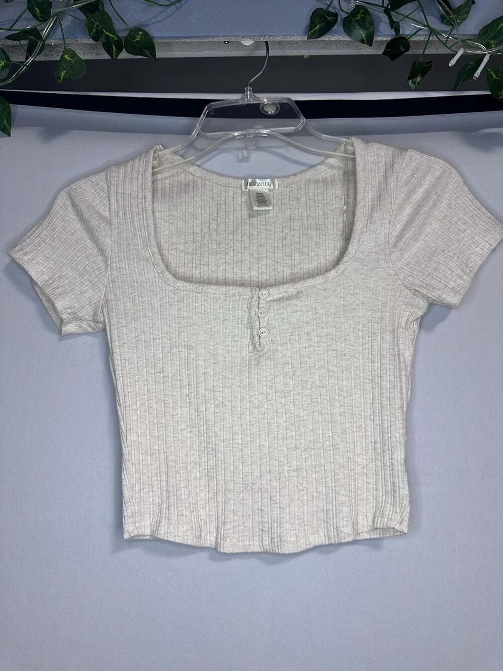 Bozzolo Heather Gray Ribbed Short Sleeve Scoop Neck Button Henley Crop Top